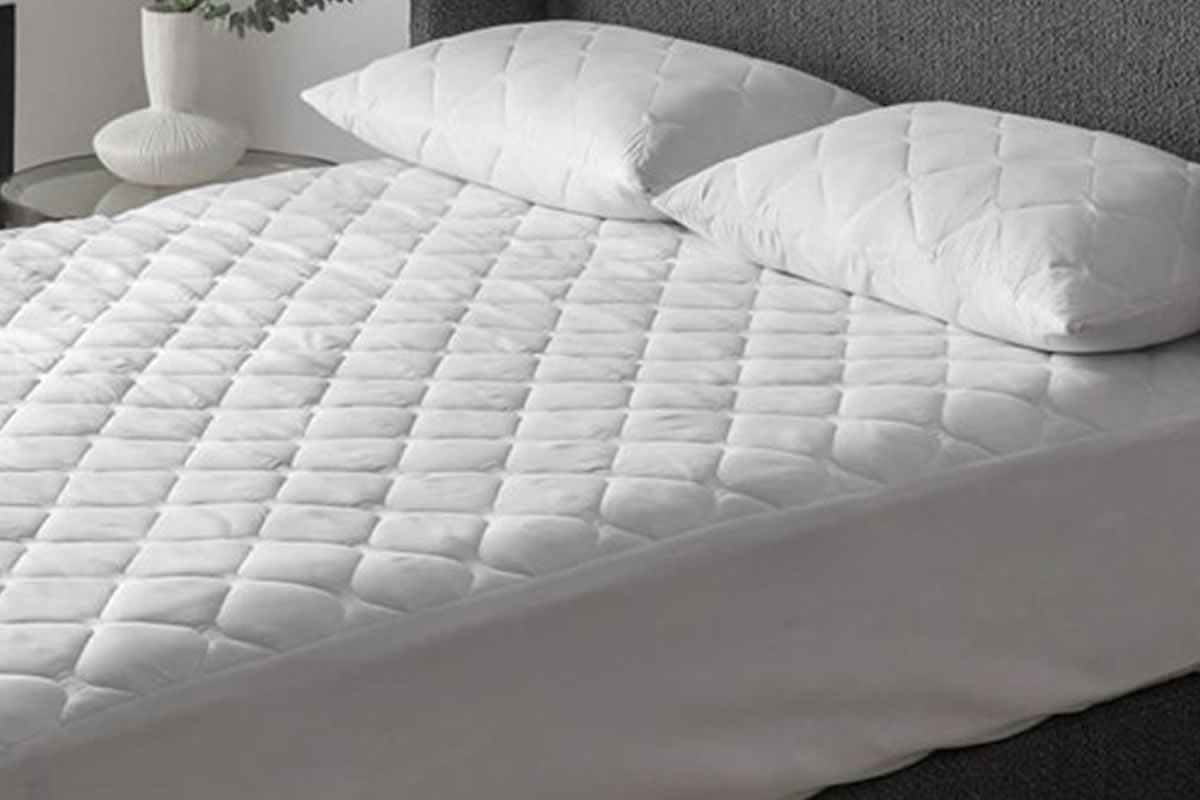View King 50 Hypo Allergenic Anti Allergy Quilted Mattress Protector Machine Washable Elasticated Sides Covers Border Of Mattress information
