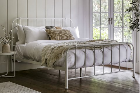 Loughton Bedstead - 5'0'' Kingsize Ivory 