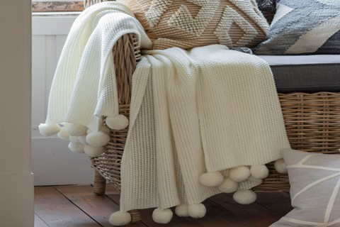 Moss Stitched Throw - Cream 