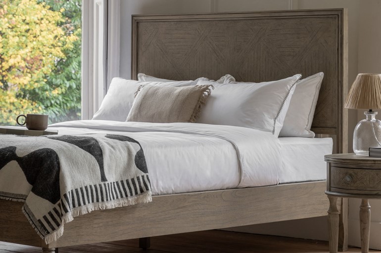 Mustique Bed