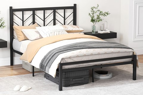 Herringbone 4'6'' Double Metal Bed Frame